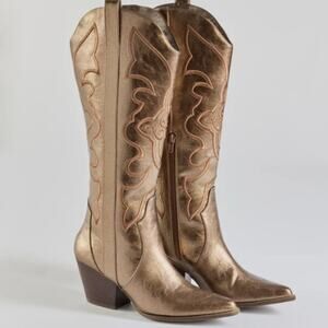 NEW Windsor Western Standoff Faux Leather Cowboy Boots 9 Metallic Embroidered